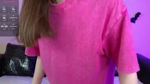 Snapshot of foxxy_girl_ chatting on 11.14.25 andice online show from 11.14.25