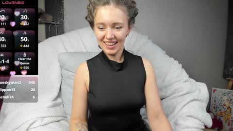 Snapshot of foxy_blond chatting on 01.30.25 Foxy online show from 01.30.25