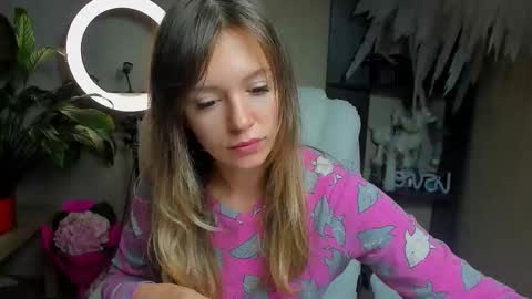 Snapshot of foxy_blond chatting on 10.03.25 Foxy online show from 10.03.25