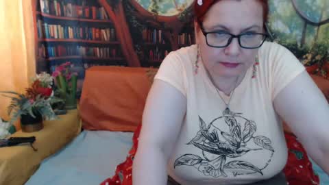 Snapshot of foxydesiree chatting on 06.27.26 foxydesiree online show from 06.27.26