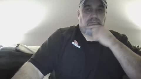 Snapshot of foxyfang chatting on 01.10.25 foxyfang online show from 01.10.25