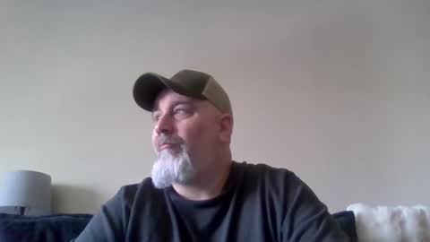 Snapshot of foxyfang chatting on 02.27.25 foxyfang online show from 02.27.25