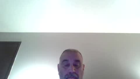 Snapshot of foxyfang chatting on 10.10.25 foxyfang online show from 10.10.25