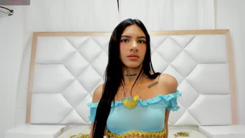 foxyhillx online show from 10.30.25