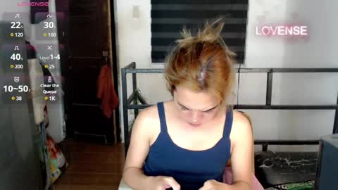 Snapshot of foxyinnocentstar chatting on 01.20.25 jenny online show from 01.20.25