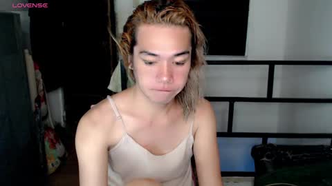 Snapshot of foxyinnocentstar chatting on 02.20.25 jenny online show from 02.20.25