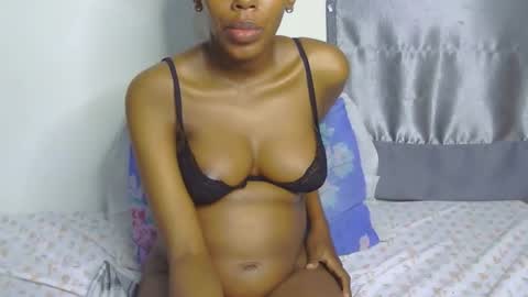 foxypennyy online show from 11.18.25