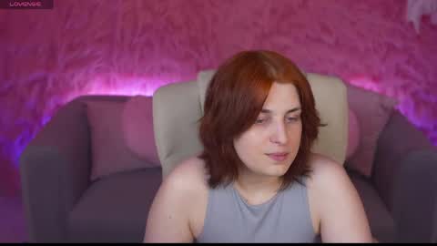 Snapshot of foxyrayy chatting on 04.25.26 F O X online show from 04.25.26