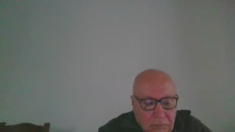 Snapshot of fra94 chatting on 04.12.26 fra94 online show from 04.12.26