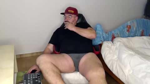 Snapshot of fraboys chatting on 01.06.26 Fraboys online show from 01.06.26