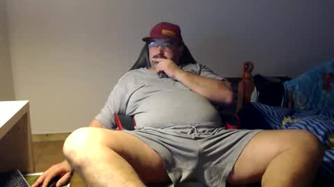 Snapshot of fraboys chatting on 02.14.26 Fraboys online show from 02.14.26