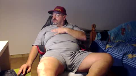 Snapshot of fraboys chatting on 02.19.26 Fraboys online show from 02.19.26