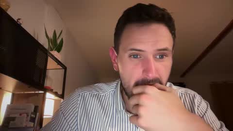 fraisetagada359 online show from 11.17.25