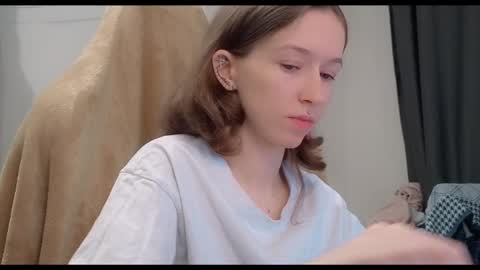 Snapshot of fran_bow chatting on 01.29.25 fran_bow online show from 01.29.25