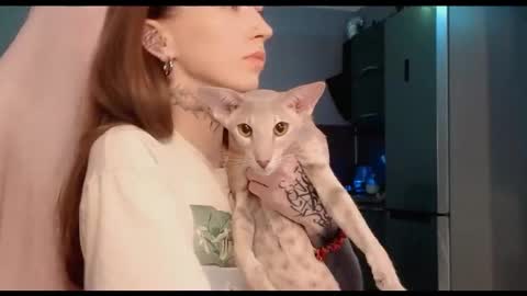 Snapshot of fran_bow chatting on 10.02.25 fran_bow online show from 10.02.25