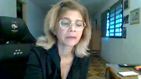 francelune online show from 10.13.25