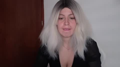 Francesca online show from 07.02.26