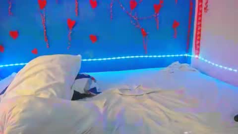 francihot4 online show from 02.16.25