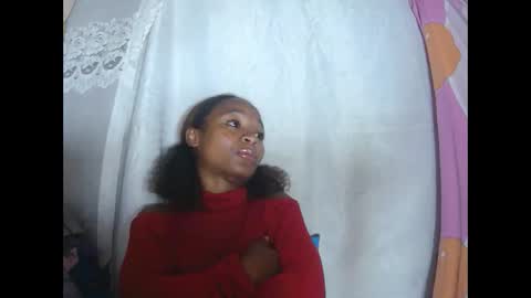 Snapshot of francine925426 chatting on 12.17.25 francine925426 online show from 12.17.25