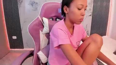 Snapshot of francis_leams chatting on 06.19.26 Laura online show from 06.19.26