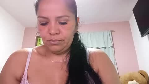 Snapshot of francy_froz chatting on 11.17.25 francy froz online show from 11.17.25