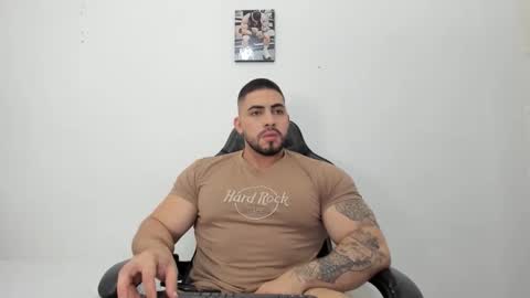 frank_foxx1 online show from 11.23.25