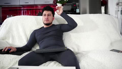 frankhairy online show from 02.04.25