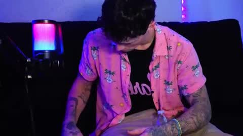 Snapshot of frankoafterdark chatting on 11.14.25 Franco online show from 11.14.25