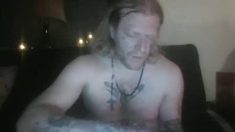 Snapshot of frankyb0yforeal chatting on 02.11.26 frankyb0yforeal online show from 02.11.26