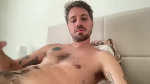 Snapshot of frankybiiig chatting on 09.18.25 thegoodandbiiig online show from 09.18.25