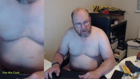 Snapshot of fransje_ chatting on 10.16.25 Fransje online show from 10.16.25