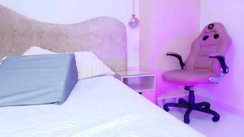 FRANYELY online show from 11.09.25