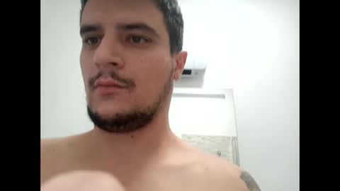 Snapshot of fraromeo2 chatting on 10.22.25 fraromeo2 online show from 10.22.25