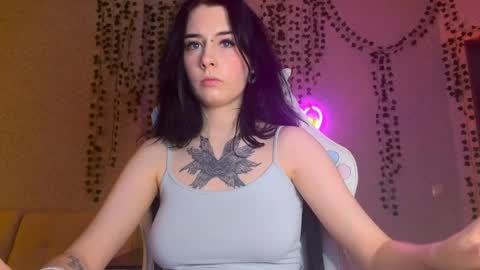 Snapshot of frau_basted chatting on 02.25.25 mistress Bastet and mintcola online show from 02.25.25