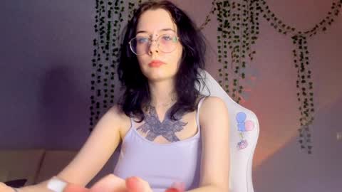 Snapshot of frau_basted chatting on 03.10.25 mistress Bastet and mintcola online show from 03.10.25