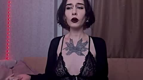 Snapshot of frau_basted chatting on 11.23.25 mistress Bastet and mintcola online show from 11.23.25