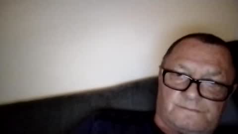 Wolfi online show from 03.10.25