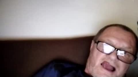 Wolfi online show from 10.30.25