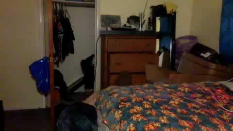 Squirrel twink online show from 12.04.25