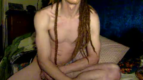 Squirrel twink online show from 12.04.25