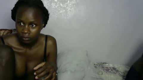 freaky_delliah online show from 02.17.25