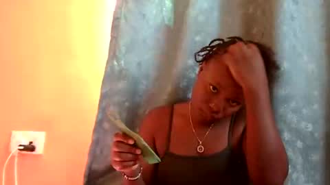 freaky_dolly online show from 01.07.25