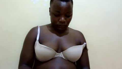 freaky_dolly online show from 02.11.25