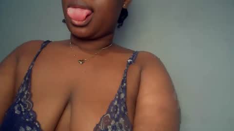 freaky slut5 online show from 02.19.26