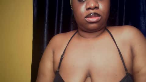 Snapshot of freaky_slut5 chatting on 05.31.26 freaky slut5 online show from 05.31.26