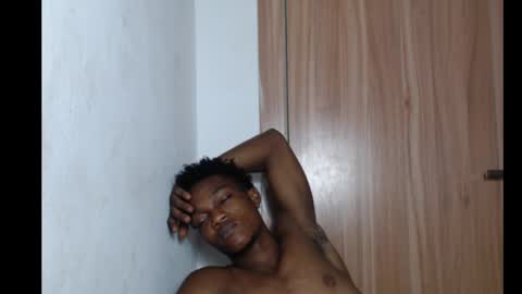 freakyslut30 online show from 02.24.25