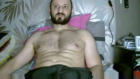 Snapshot of fred4games77 chatting on 10.25.25 fred online show from 10.25.25