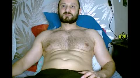 Snapshot of fred4games77 chatting on 12.19.25 fred online show from 12.19.25