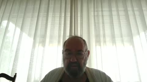 Snapshot of fredaldavid chatting on 12.08.24 David Fredal online show from 12.08.24