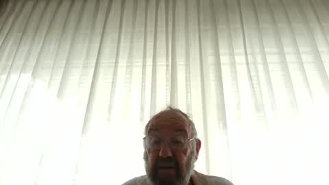 Snapshot of fredaldavid chatting on 12.12.24 David Fredal online show from 12.12.24